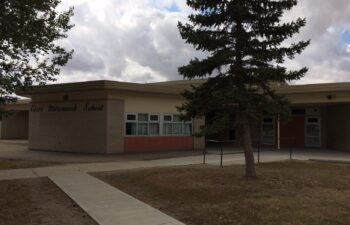 École Elsie Mironuck School Regina Park Play Cyprus Campus - École Elsie Mironuck School - Park Play Regina